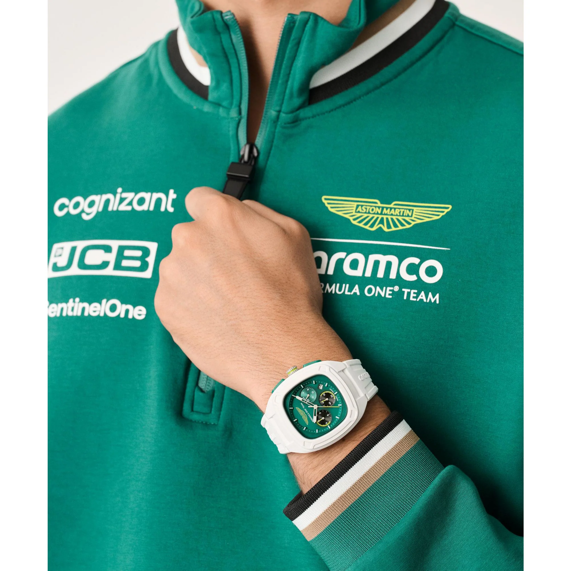 ASTON MARTIN Herren Uhr Analog Quarz AM FORMULA 1 MTFO1F502 Silikon - Image 5
