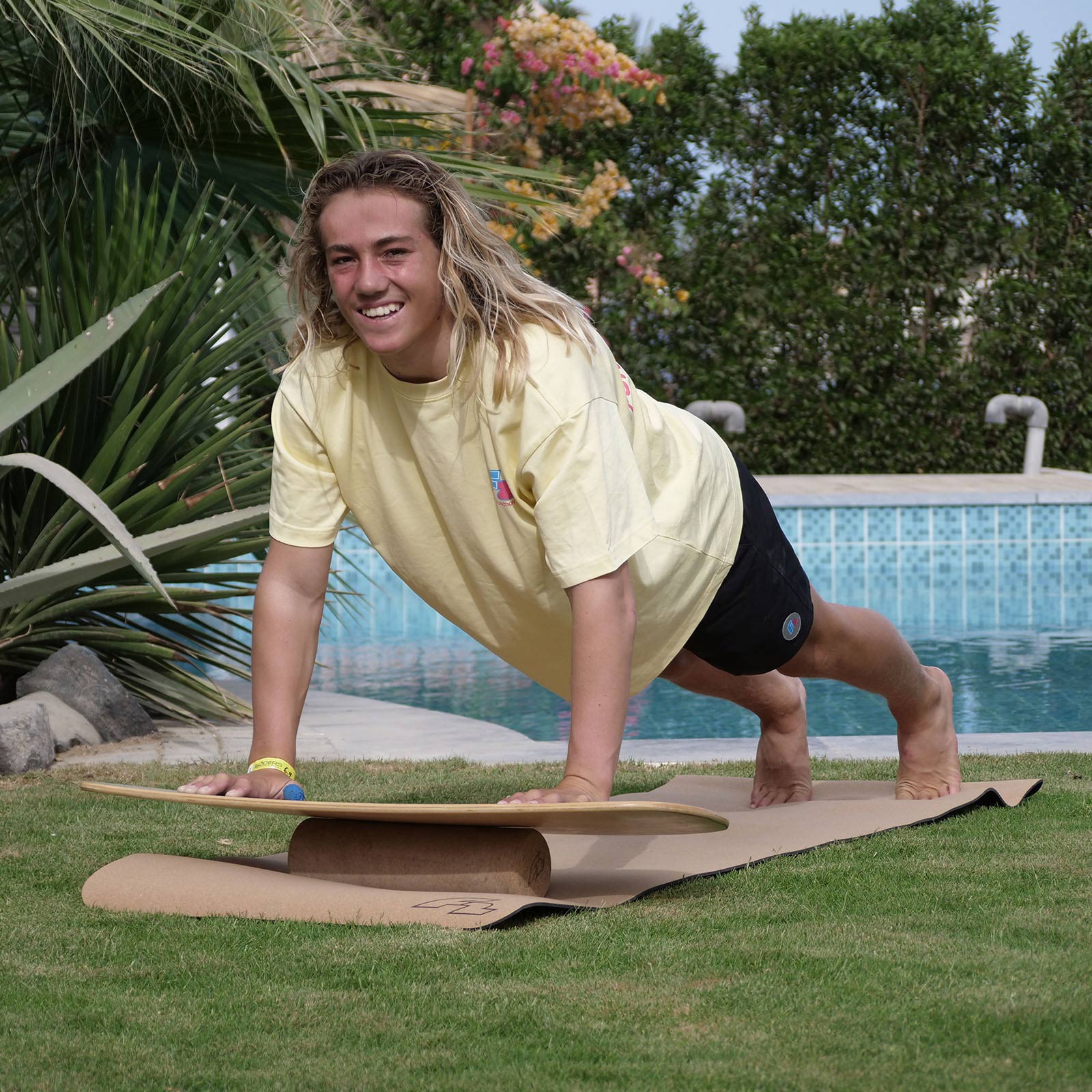 F2   Balance Board Kork Roll Korkrolle Balance Training  33x9,5cm  2024/25 - Image 2