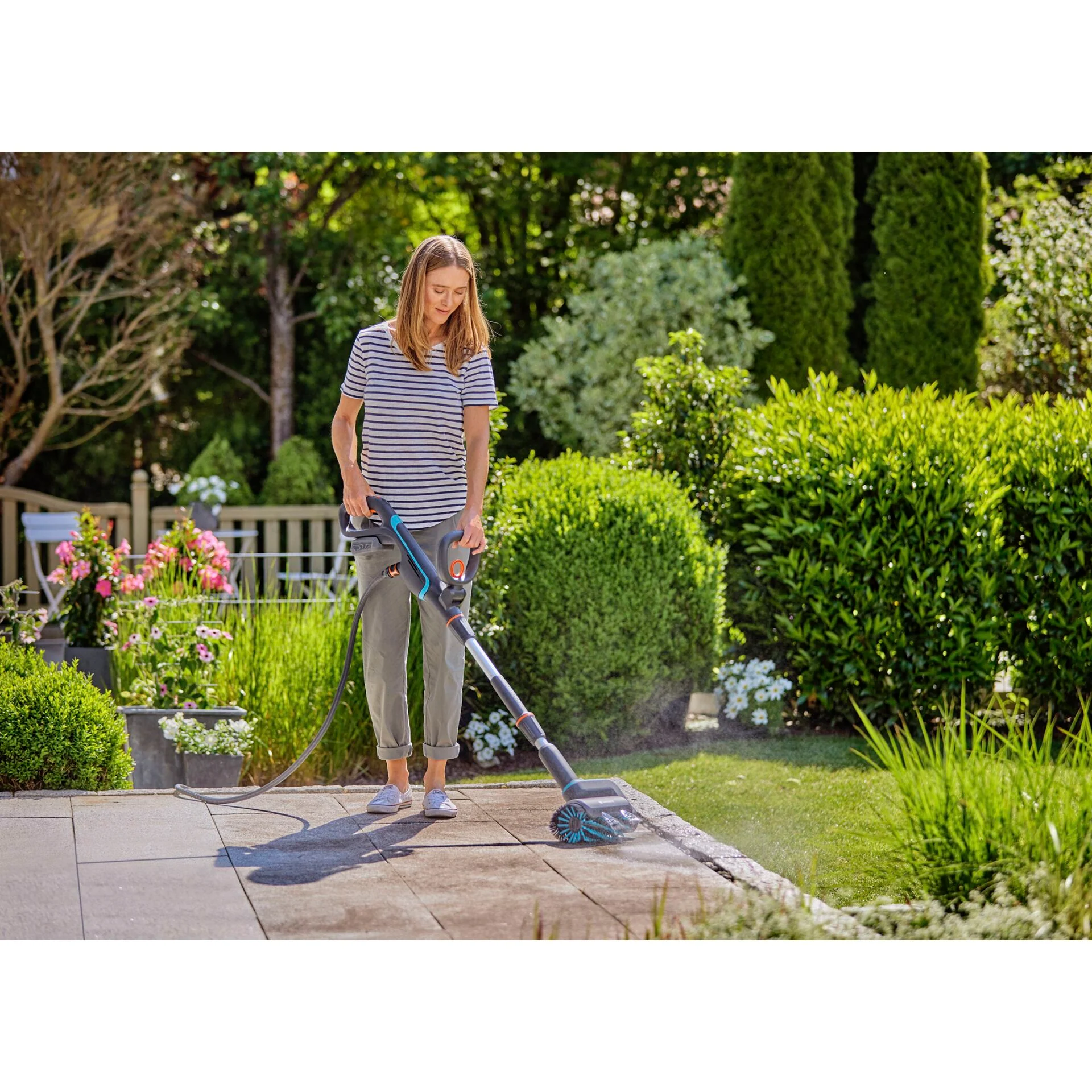 Gardena Akku-Multi-Reiniger Aqua Brush Patio 03/18V P4A solo - Image 2