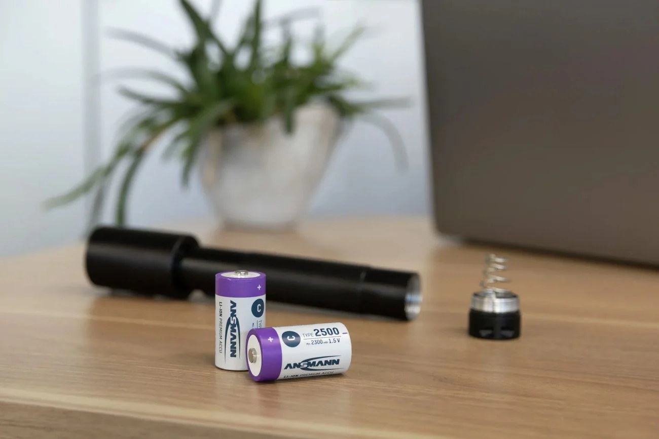Lithium-Ionen Baby (C) Akkus mit USB-C Ladeanschluss (2 Stück) - Image 7