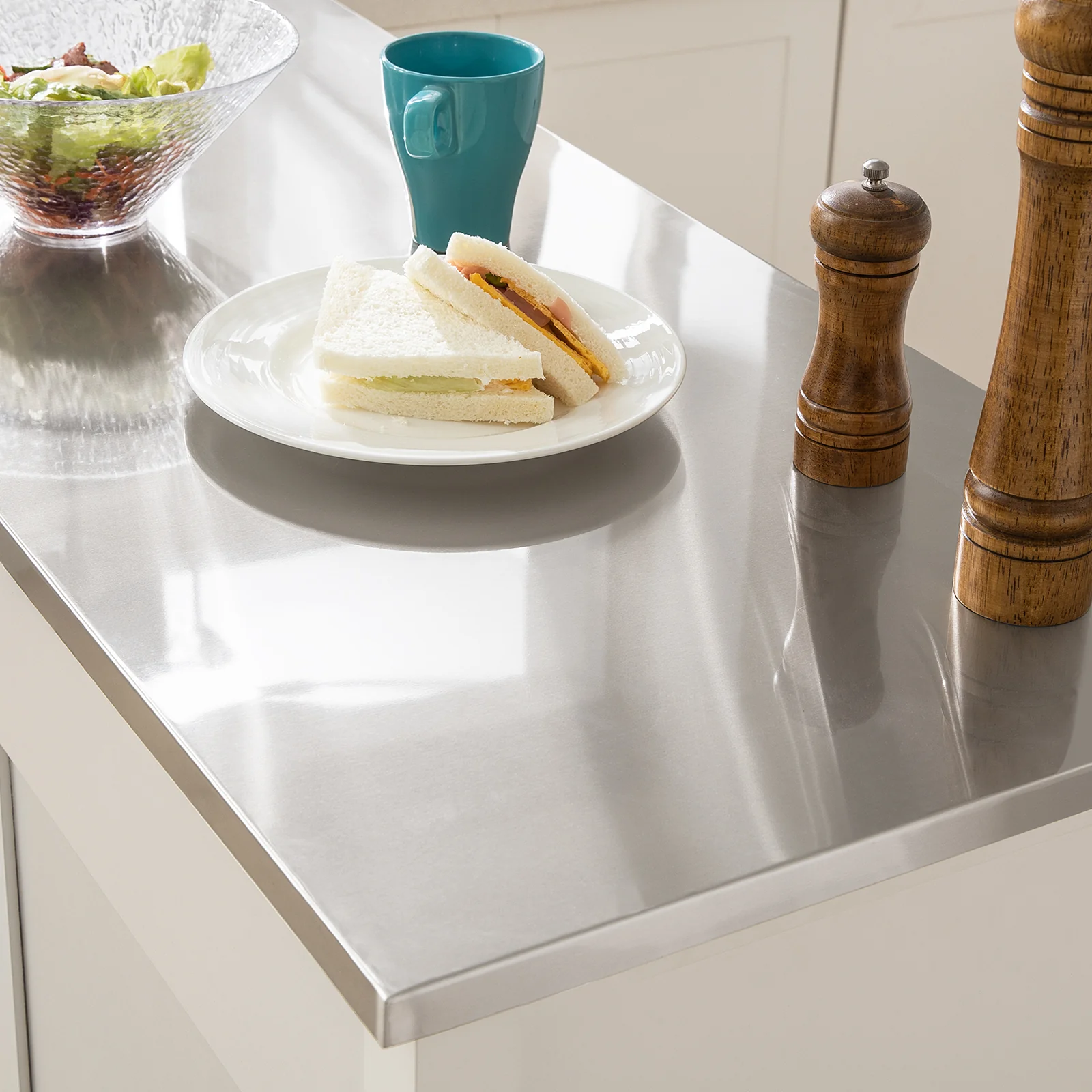 SoBuy Kücheninsel FKW108-W mit Rollen und Ablagefach in Weiß - Image 2