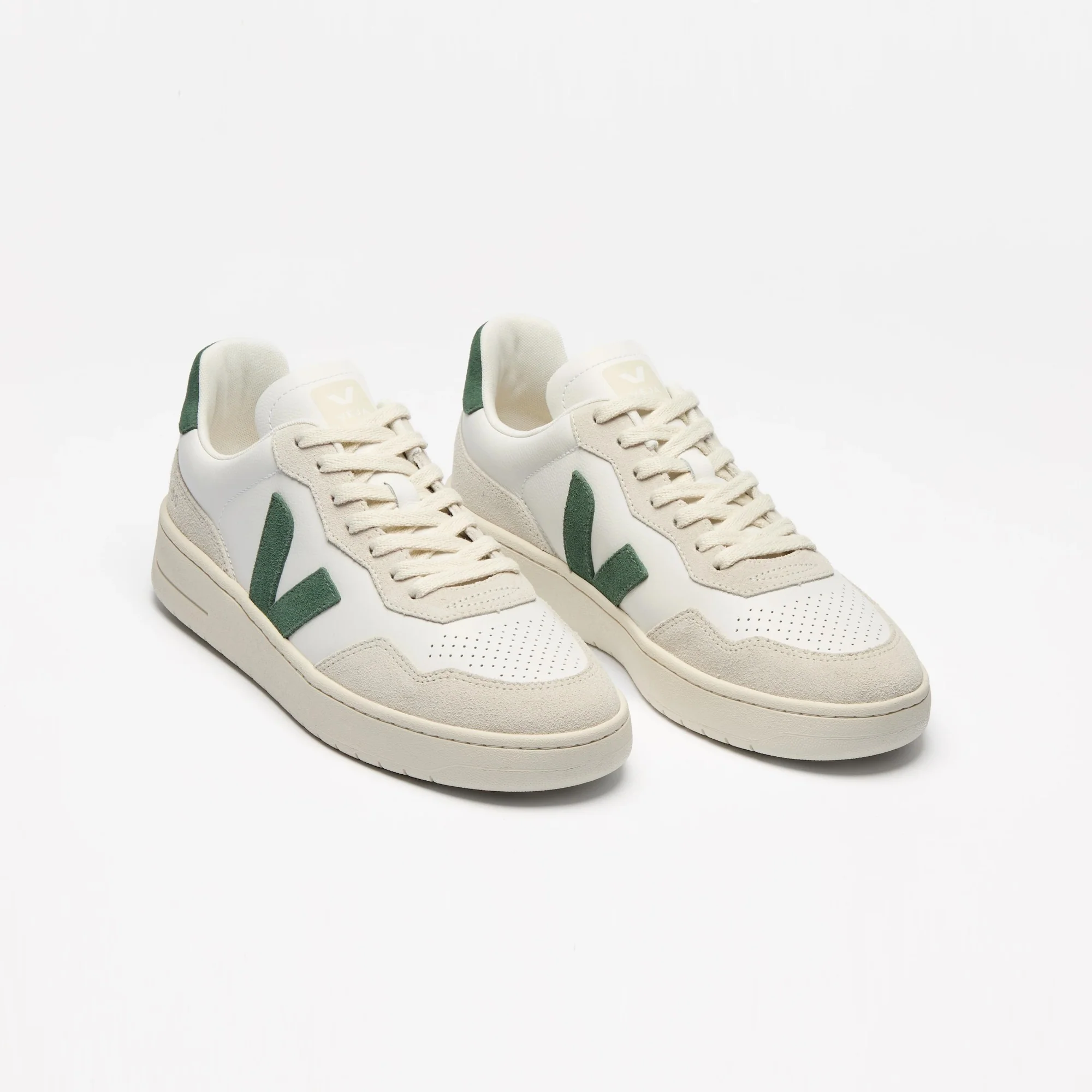 Veja Veja V-90 Leather - Image 12